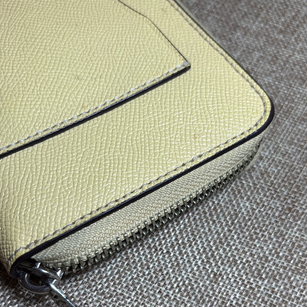 Coach Creamy Lemon Leather Zip-Around Full Size Wallet 7.5”Lx4”H - Picture 5 of 17